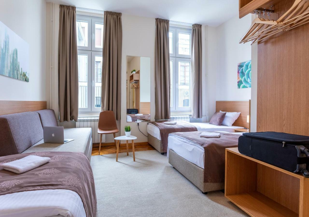 Booking En Suite Belgrade Extérieur photo